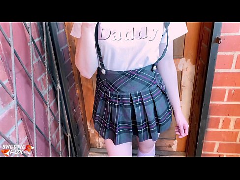 ❤️ Schoolgirl Sucks a dick gu domhainn agus fucks an àite clasaichean. ❤️  Pornagrafaidheachd breagha  aig porn gd.sexogolic-info.ru ❤